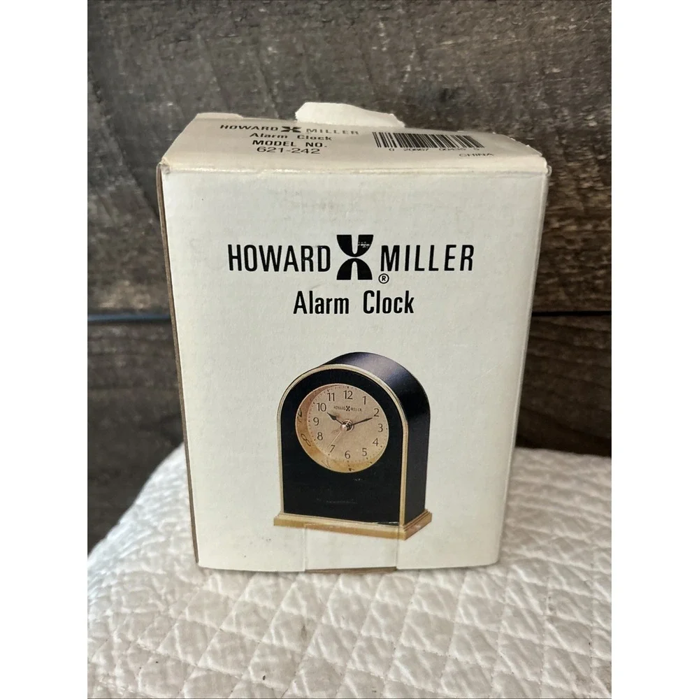 Vtg‎ 80's Howard Miller Carriage Style Brass and Black Quartz Alarm Desk Clock
